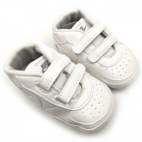 خريد اينترنتي سيسموني نوزاد کفش بچگانه سفید چسبی نایک Nike نوزادی، نی نی لازم فروشگاه اینترنتی سیسمونی