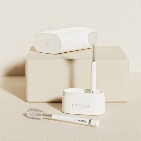 مسواک و و ماسازور نوزاد هی اور شی HEORSHE