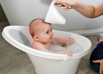 نکات مهم درمورد حمام نوزاد و کودک